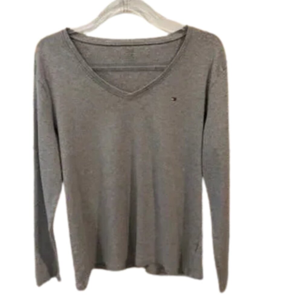 Tommy Hilfiger Gray V-Neck Sweater Women's Size 2X - Classic & Comfortable!